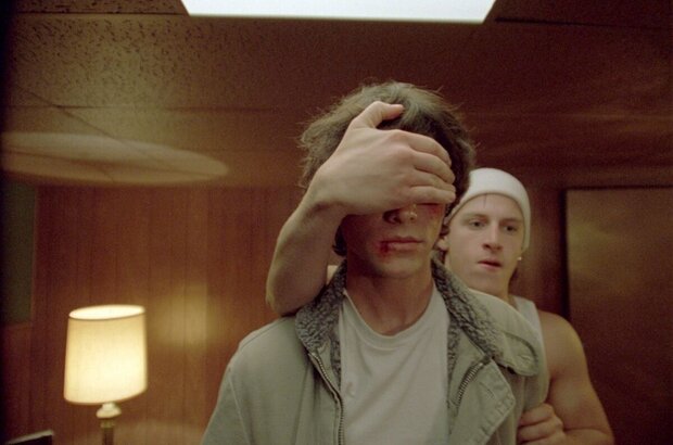 Brick (2005) - photo 3