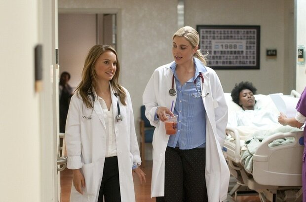 No Strings Attached (2011) - photo 3