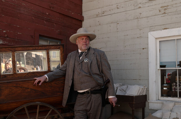 The Kid (2019) - photo 4