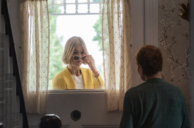 I Care a Lot (2020) - photo 8