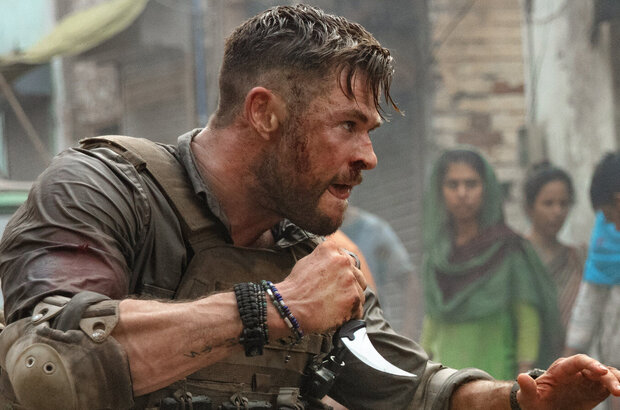 Extraction (2020) - photo 6