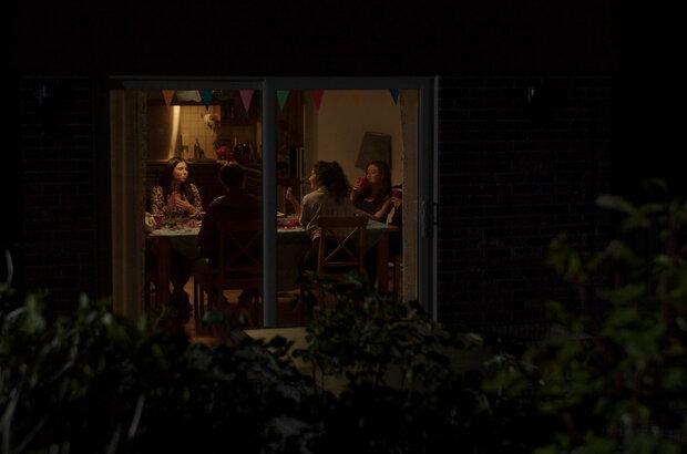 Alien Invasion (2023) - photo 2