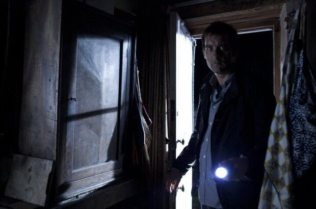 Intruders (2011) - photo 6