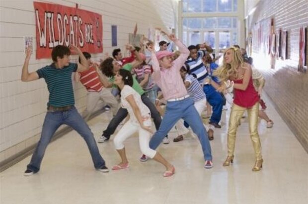 High School Musical 2 (2007) - photo 3