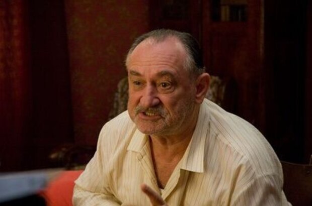 Brothel Lights (2011) - photo 11