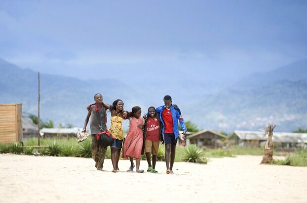 Africa United (2010) - photo 3