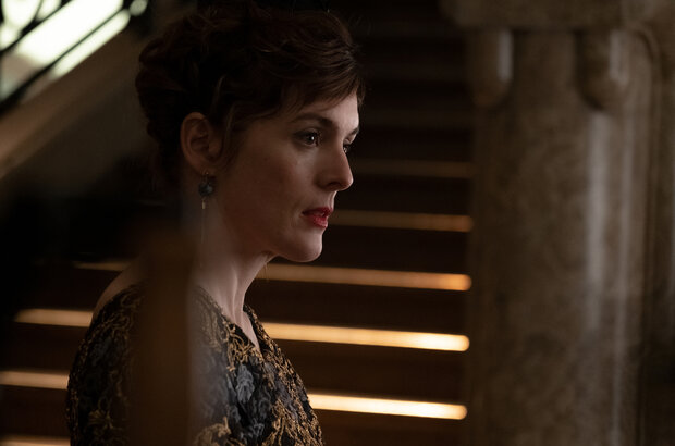 Madeleine Collins (2021) - photo 7