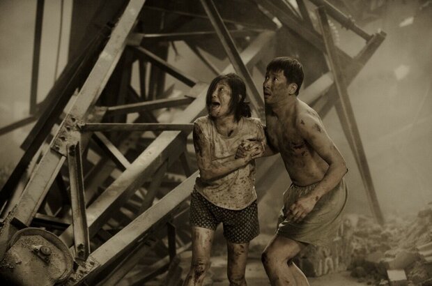 Aftershock (2010) - photo 5