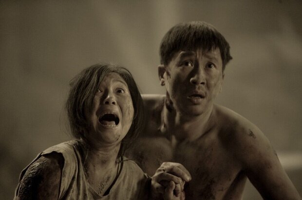 Aftershock (2010) - photo 6
