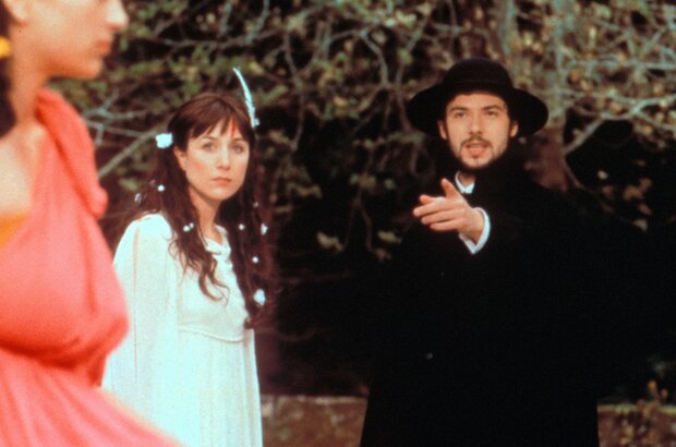 Love Torn in a Dream (2000) - photo 5