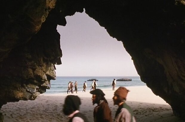 Love Torn in a Dream (2000) - photo 2