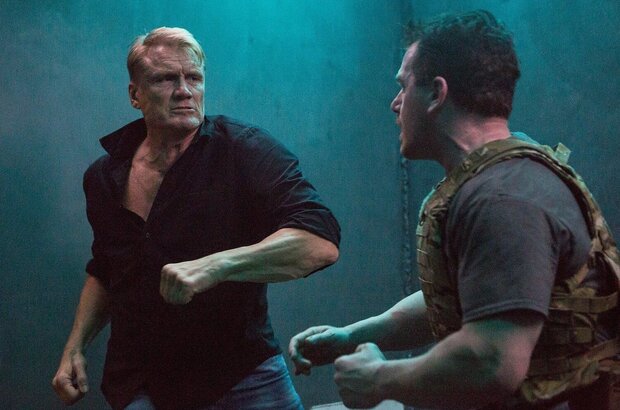 Black Water (2018) - photo 8