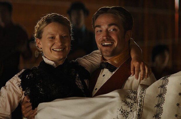 Damsel (2018) - photo 1