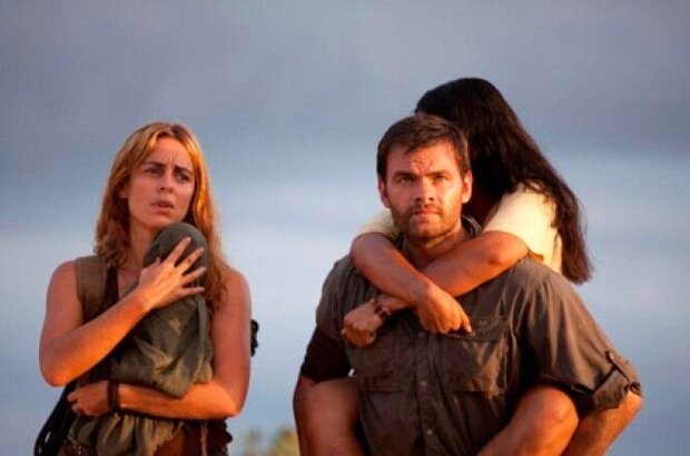 In Gold We Trust (2010) - photo 1