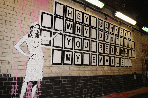 Banksy and the Rise of Outlaw Art (2020) - photo 3