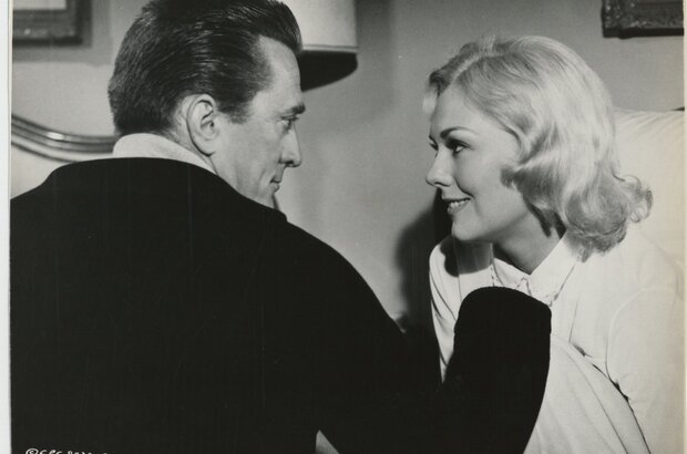 Strangers When We Meet (1960) - photo 1