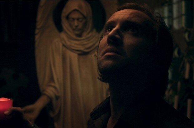 The Last Will and Testament of Rosalind Leigh (2012) - photo 2