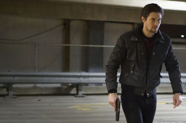 By the Gun (2014) - photo 2
