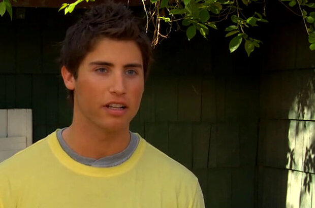 He's Such a Girl (2009) - photo 4