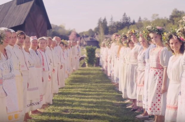 Midsommar (2019) - photo 9
