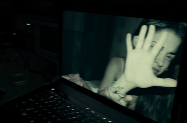 Apartment 143 (2011) - photo 10