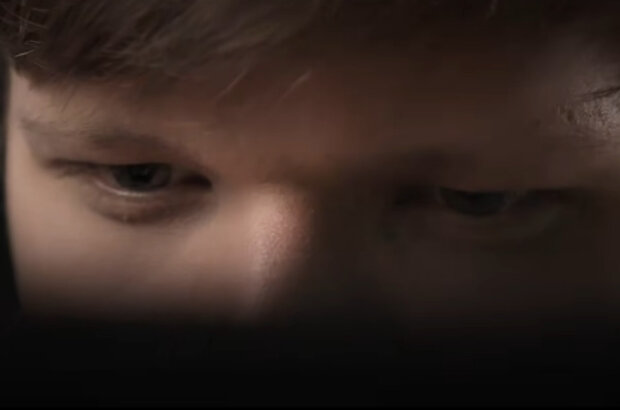 NAVI: Born to win (2021) - photo 8