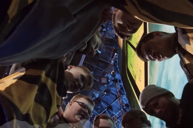 NAVI: Born to win (2021) - photo 1