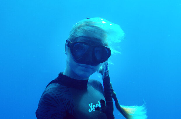 She Is the Ocean (2020) - photo 25