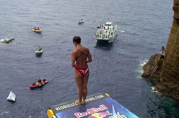 She Is the Ocean (2020) - photo 16
