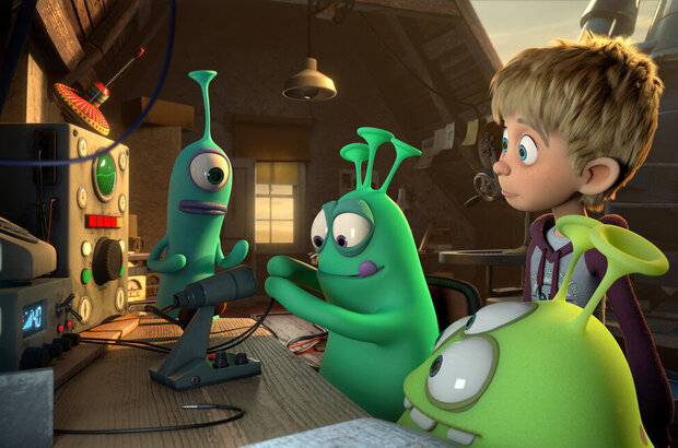 Luis and the Aliens (2018) - photo 3
