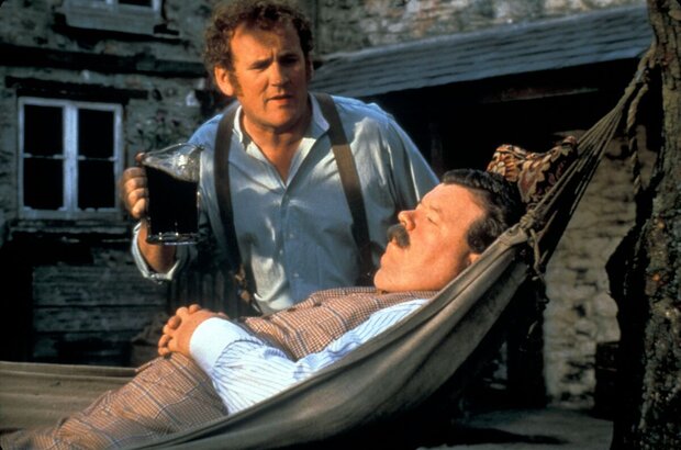 The Englishman Who Went Up a Hill But Came Down a Mountain (1995) - photo 6