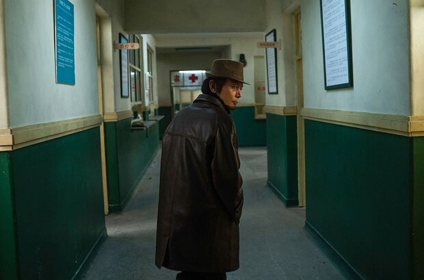 Schemes in Antiques (2021) - photo 2