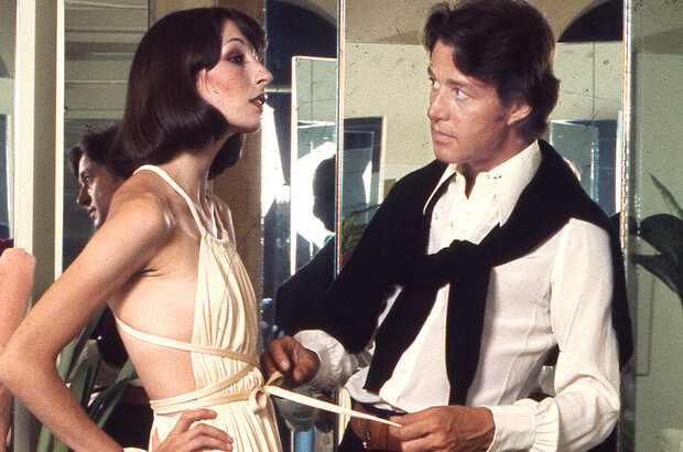 Halston (2019) - photo 4