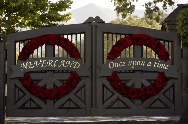 Leaving Neverland (2019) - photo 2