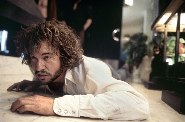 Wonderland (2003) - photo 3