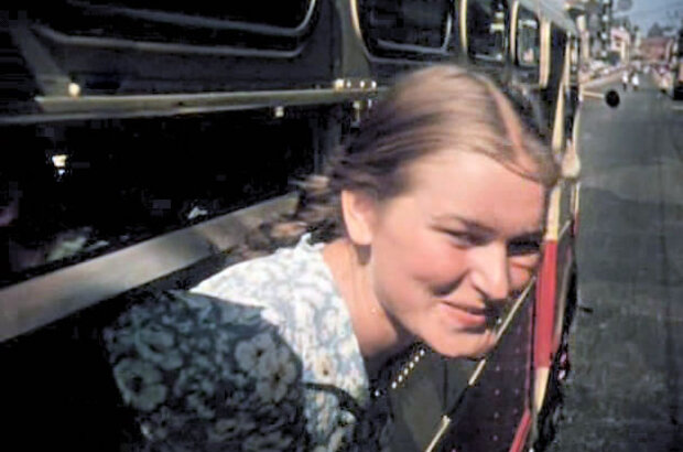 Conflict (1955) - photo 9