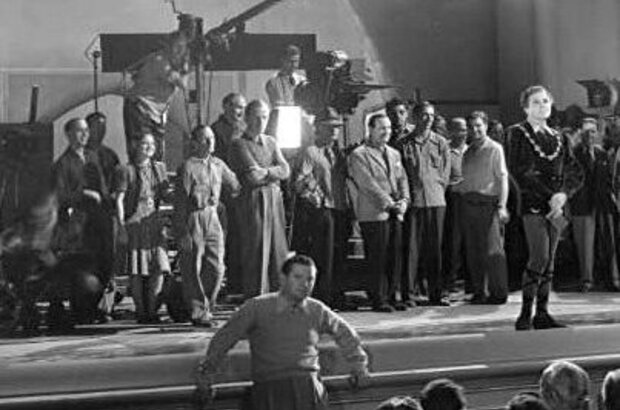 To Be or Not to Be (1942) - photo 1