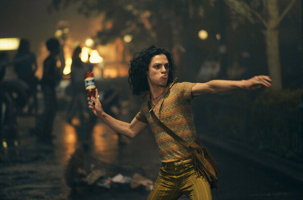 Stonewall (2015) - photo 5