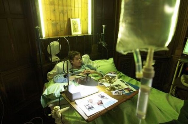 Truth or Die (2012) - photo 11