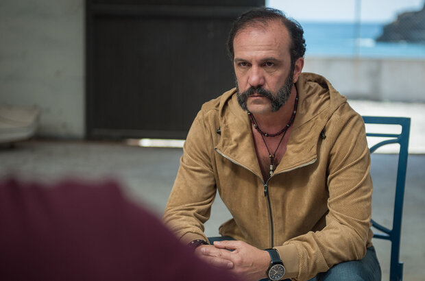 The Whistlers (2019) - photo 2