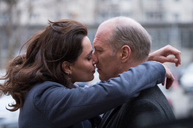 The Whistlers (2019) - photo 3