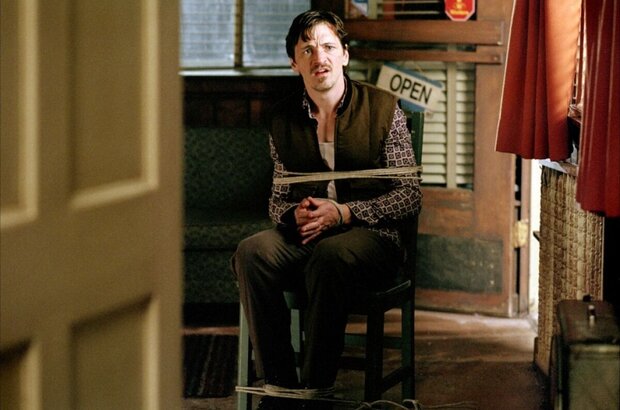 Identity (2003) - photo 4