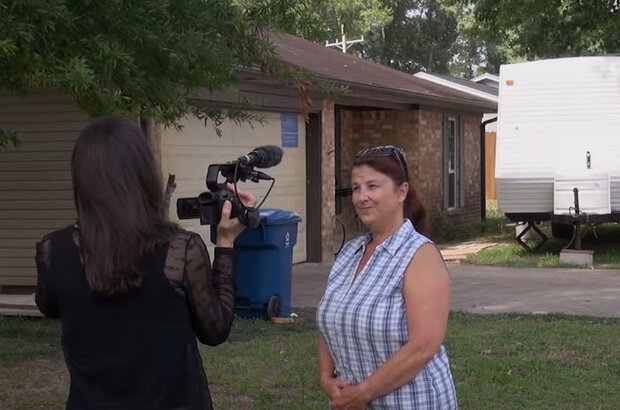 Outside the Bubble: On the Road with Alexandra Pelosi (2018) - photo 1