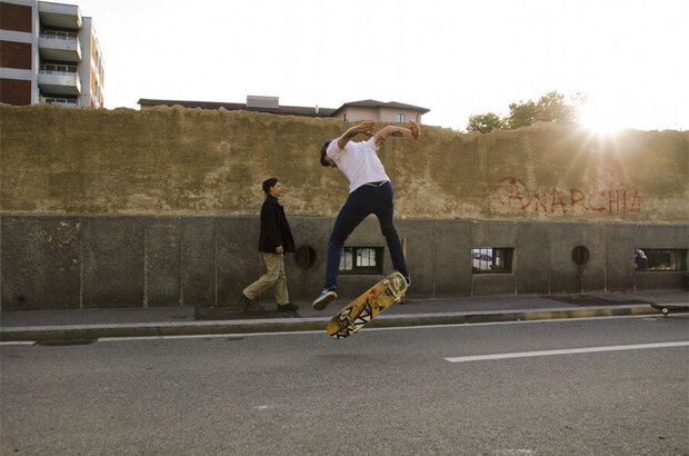 Tutti giù (2012) - photo 2