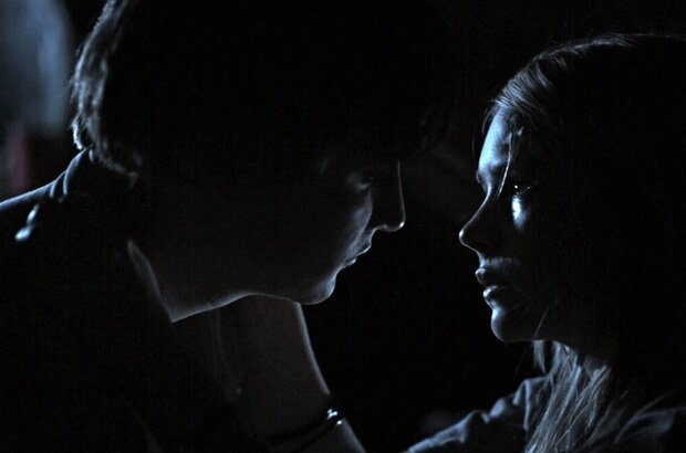 Cherry (2010) - photo 3