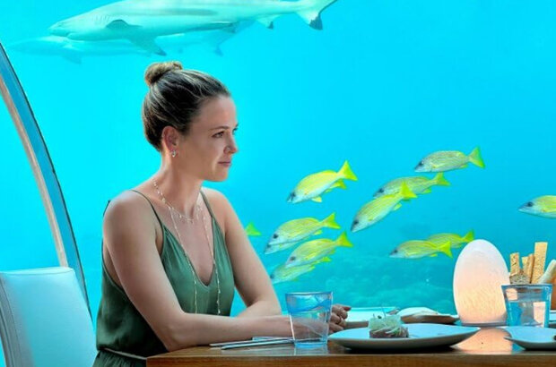Love in the Maldives (2023) - photo 1