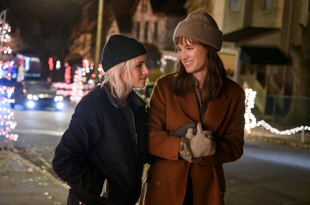 Happiest Season (2020) - photo 1