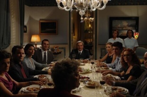 Loose Cannons (2010) - photo 2