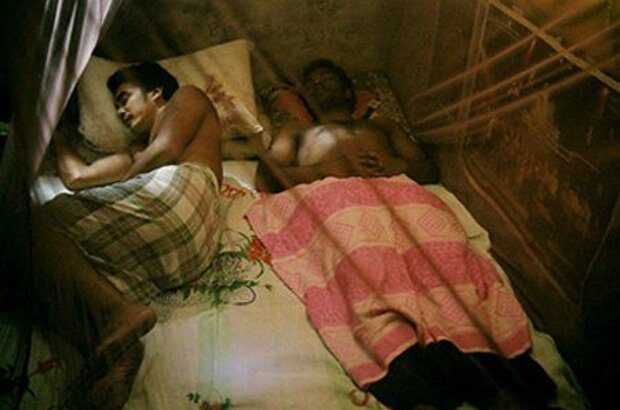 I Don't Want to Sleep Alone (2006) - photo 1