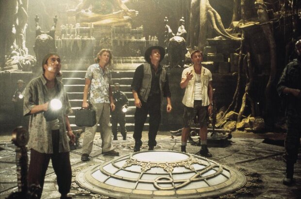 Lara Croft: Tomb Raider (2001) - photo 7